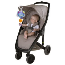 Playgro Musical Polar Pals Bear Muziekdoosje P0188320 -Kinderwagenserie Winkel 0188320 polar pals musical pullstring bear t1