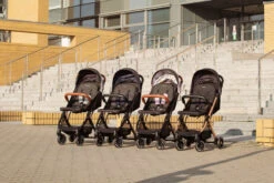 Momi Estelle Black Wandelwagen WOSP00003 -Kinderwagenserie Winkel Momi Estelle 1