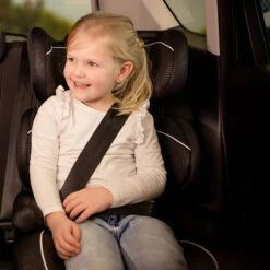 Ding Kato Zwart Autostoel 15-36 Kg YB801A -Kinderwagenserie Winkel mamaloes ding kato autostoel 15 36 kg2 1