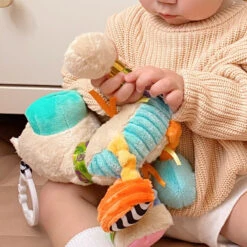 Playgro Sensory Friends Lupe Llama Buggyspeeltje P0188470 -Kinderwagenserie Winkel playgro sensory friends lupe llama buggyspeeltje p0188470 .5