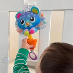 Playgro Musical Polar Pals Bear Muziekdoosje P0188320 -Kinderwagenserie Winkel polar pals musical pullstring bear 2